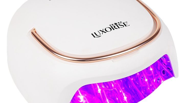 Lămpi UV/LED pentru unghii: puterea în wați, timpii de uscare și senzorul